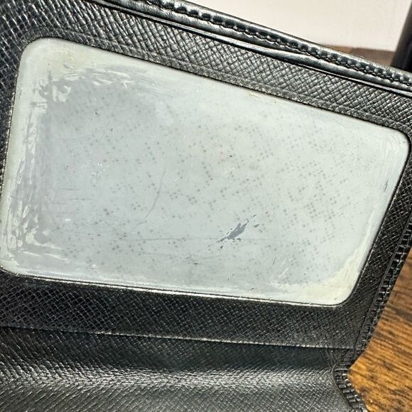 Louis Vuitton Epi Leather Slim Bifold Wallet W/ Certificate of Authenticity - Picture 6 of 13